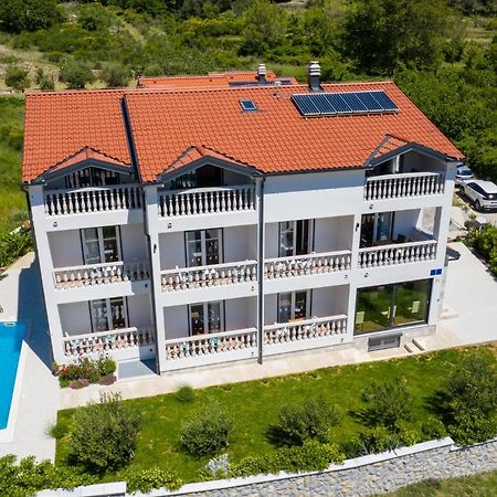 Bed & Breakfast Dosen IV Башка Екстер'єр фото